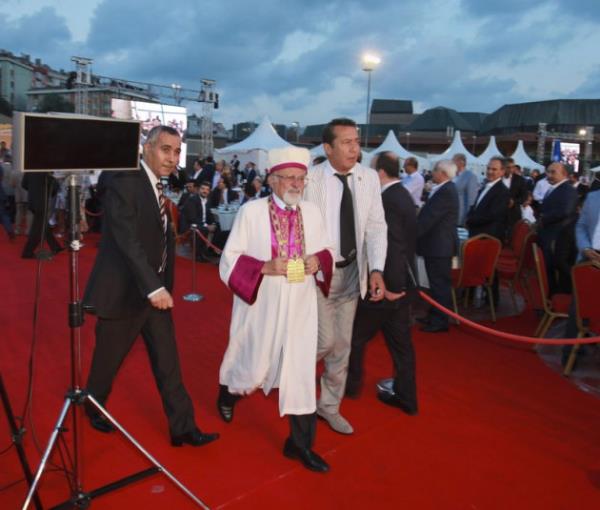 Ak Parti'nin iftarna nl akn