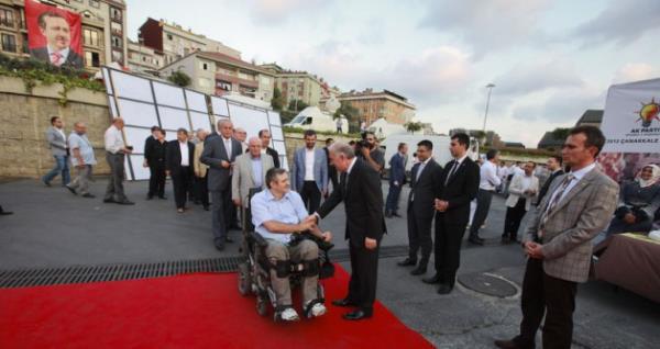 Ak Parti'nin iftarna nl akn