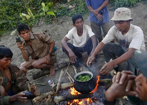 Donhe ve Lahe blgeleri arasnda devam eden ava akam yemei molas..