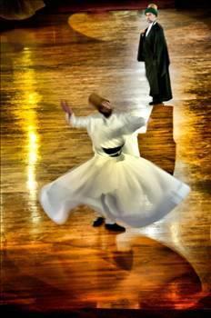 31. kural : Hakk&#8217;a yaknlaabilmek iin kadife gibi bir kalbe sahip olmal. Her insan u veya bu ekilde yumuamay renir. Kimi bir kaza geirir, kimi lmcl bir hastalk, kimi ayrlk acs eker, kimi maddi kayp&#8230; Hepimiz kalpteki katlklar zmeye frsat veren badireler atlatrz. Ama kimimiz bunda ki hikmeti anlar ve yumuar; kimimiz ise ,ne yazk ki daha da sertleerek kar.