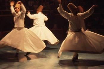 10. kural: Ne yne gidersen git, dou, bat, kuzey ya da gney ktn her yolculuu iine doru bir seyahat olarak dn! Kendi iine yolculuk eden kii, sonunda arz dolar.