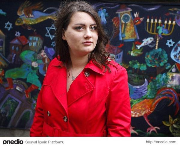 4. Hala Krmz Paltolu...