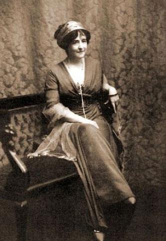 Bota daha fazla kii binebilecekken, belki birka kiinin daha hayat kurtulabilecekken Duff-Gordons'un kocasn verdii rvet nedeniyle sadece 40 kii binebilmiti...