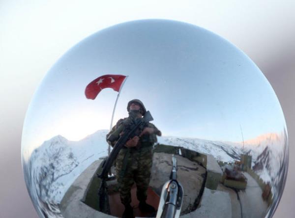 Onlar Anadolu&#8217;nun en dousunda, lkeye doan gnei ilk gren nbetiler... Onlar Trkiye-ran-Irak hudutlarnn kesitii noktadalar...