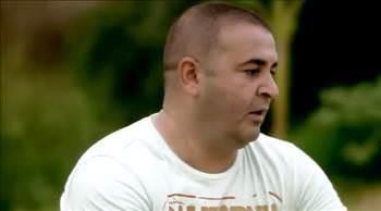 Filmin knyesinde senaryo, afak Sezer, Kaan Ertem, Serkan engl ve Suat zkan'a ait grnyor.