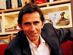 Bu gelime zerine yapmc firma, olay mahkemeye tad. Akaln'a 150 bin dolarlk (240 bin TL) tazminat davas aan Sre Film, dizinin bu ani ayrlkla beraber grebilecei zararn teminini de yine oyuncudan talep etti. Akaln'n milletvekili aday aday olduu iin diziden ayrld ileri srld.