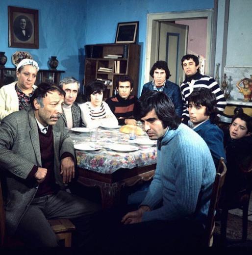 Aaa! Ne kt. Orjinali bu!..Byt byt bozulmuyor valla grnt kalitesi. Bugn vizyonda olsa giden olur mu acaba?