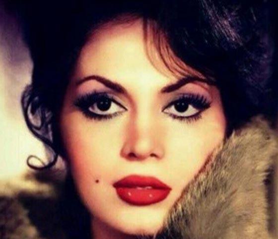 "Bu fotoraf Ferdi Eilmez'den bir anekdotla paylalm:  <br>  "Yllardr iitir dururuz Trkan oray gzelliini..Hatta biraz da abartldna inanlardandm. Bir gn Adana Film Festivali'nde otel lobisinde beklerken alan asansr kapsndan bir ift gzle karlatm..Ya bana oranla hayli gekin olan Trkan Hanm' grdm. Tepeden trnaa bir anda bir znk sesi geldi. Sanat grmeye alkn olan bnyem bir anda ocukluumdan beri duyduum star  olayna ilk onunla malup oldu. Gzm alamadm ama srarl bakmn kendisini rahatsz etmesinden korktuumu ok hafif bir ba selam ve tebessmle o gzlerin bana bakarak asansrden ktn, asansrn iinde kalan o inanlmaz auray dn gibi hatrlyorum."