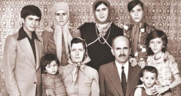 BABAKAN/AHMET DAVUTOLU Lise: stanbul Erkek Lisesi