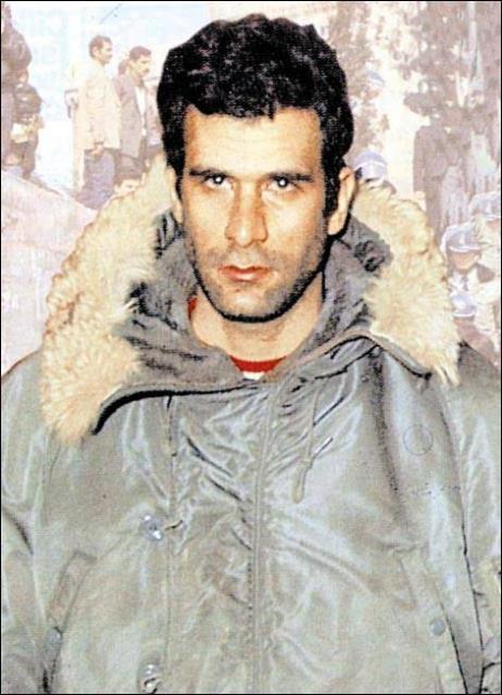 Yaasn tam bamsz Trkiye! Yaasn Marksizm-Leninizm! Yaasn Trk ve Krt halklarnn kardelii!! Yaasn iiler, kyller! Kahrolsun Emperyalizm! - Deniz Gezmi