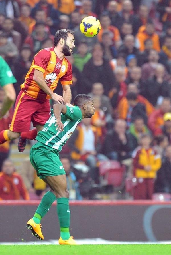 H.Can &#8207;@canhilmi9 Volkan en iine muslera kam
