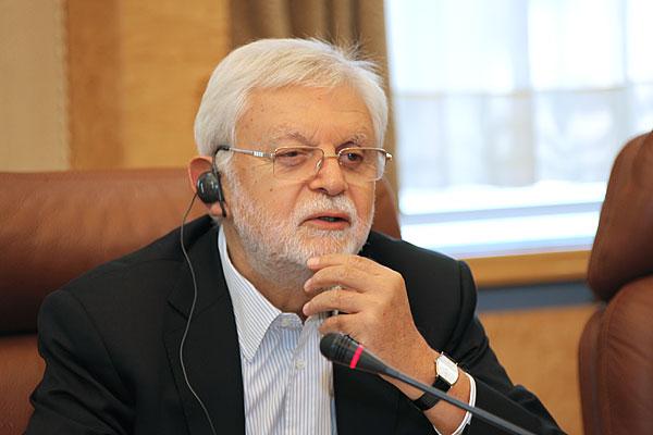 15 Yahya Kil, Hayat<br>  2013:12<br>    2015:20