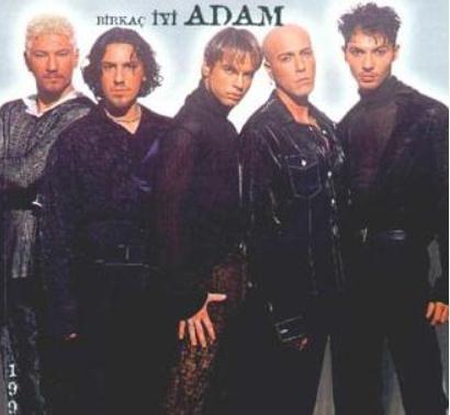 1996 ylnda Yonca Evcimik'in giriimiyle kuruldu grup.