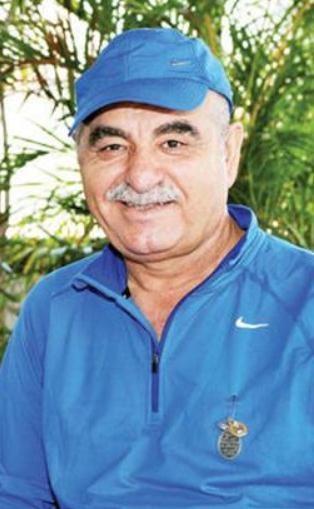 brahim Tatlses, ticarete de el atp bu alanda da ok baarl oldu. Besteci, mzik yapmcs ve sinema oyuncusu brahim Tatlses, uzun sredir ticari alanda da faaliyet gsteriyor. Sanatnn Seyrantepe&#8217;de bir i han, marketi, maazas ve konfeksiyon fabrikas bulunuyor. Bunlarn haricinde; Cevahir Alveri Merkezi&#8217;nde solaryum salonu, Bodrum ve Kuadas&#8217;nda oteli, gece kulb, uak ve taksi irketi, villalar, Almanya Hamburg&#8217;ta fabrikalar da olduu biliniyor. Tam bir kebap stad olan Tatlses, bir ara bu ie de el atmt...