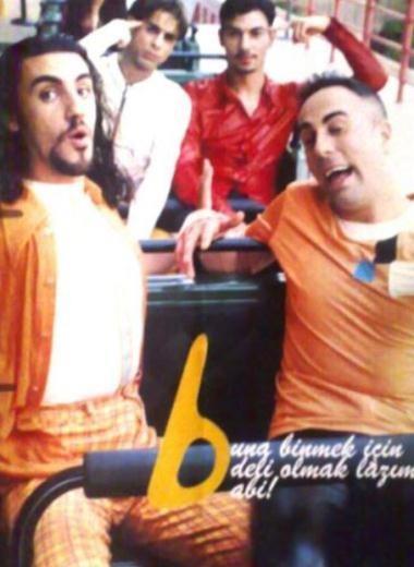 Grup daldktan sonra mzik dnyasna veda eden yelerinden biri de Hakan lban (en sada).