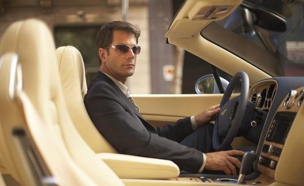 Trafie mmknse dinlenmi, uykunuzu alm, karnnz tok halde kn.