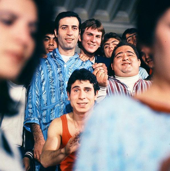 Alaklara kar yayor medin mi?..Sen bu i'in sonunu dnmedin mi?..