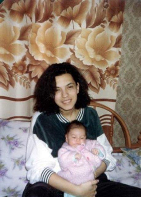 Sanat Yeim Salkm, Mustafa mre'den olan kz Gizem ile birlikte.