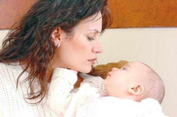 Dizi oyuncusu Ebru Cndbeyolu, kz Duru'yu 2006 ylnda dnyaya getirdi.