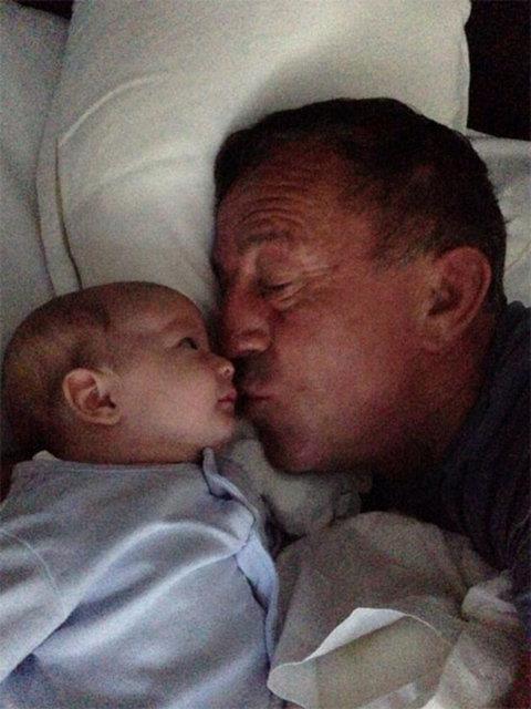 Petek Ertre'nin Ali Aaolu ile birlikteliinden olan olu Ali Ege'nin 40' kt.