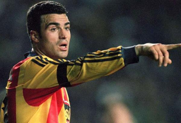 HAKAN NSAL (Sol bek)