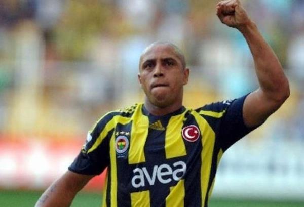 ROBERTO CARLOS (Sol bek)