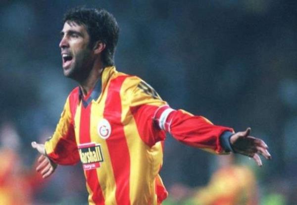 Bilyoner.com, dzenledii anketle Trkiye&#8217;de son 25 yln en iyi futbolcularn belirledi.<br>  te yerli 11...