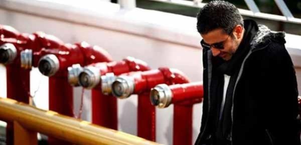 Yapt gayrimenkul yatrmlaryla hatr saylr bir servetin sahibi olan Emrah, kulvar deitirdi...