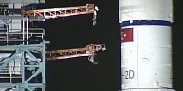 GKTRK - 2<br>      in'den frlatlan yerli retim Gktrk-2 uydusu  yaklak 200 kilogram arlnda ve bir metrekp hacminde. Gktrk 2 uydusu, 2,5 metre znrlkte grnt topluyor. Yerden 686 kilometre ykseklikte yrngeye giren uydu her 93 dakikada dnyann evresinde bir tur atyor.