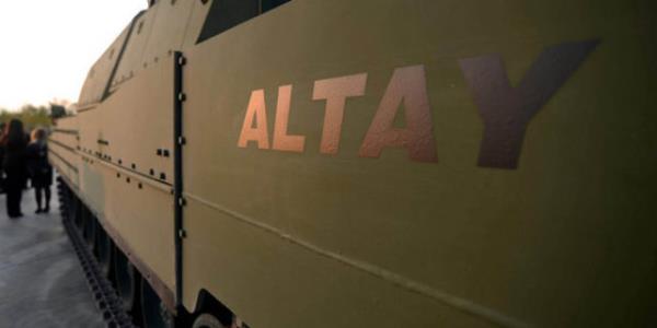 4 adet prototipten retilen Altay Tank'ndan ilk etapta TSK'nn envanterine girmek zere 250 adet retilmesi bekleniyor. Tankn birim maliyeti ise 5.4 milyon dolar.