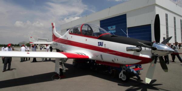 Azami servis irtifasnn 10 bin 577 kilometre olduu kydedilen Hrku'un, 15 bin ft'de maksimum havada kalma sresi ise 4 saat 15 dakika. Yine 15 bin ft'de 1478 km gidebilen Hrku, deniz seviyesinde 489 metre kalk mesafesine sahip.