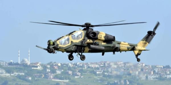 1)Yakn hava destei grevleri iin 76 adede kadar 70 mm gdml/gdmsz roketler ve 500 adet mhimmat kapasiteli 20 mm top ile donatlm T129A<br>    2) ok amal grevlere uygun olarak en modern elektronik harp gereleri entegre edilmi olan ve ayn anda 8 adet UMTAS, 12 adet CIRIT, 2 adet STINGER ve 500 adet top mermisi ile grev yapabilen T129B.