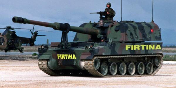 FIRTINA OBS  <br>    "T-155 Frtna" obs Trkiye'nin rettii bir Kunda Motorlu Topu Silah Sistemi. zerine monte edilmi 12 adet hidro-pnmatik sspansiyon nitesi ve tekerlerinden oluan gelimi sspansiyon sistemi sayesinde engebeli arazi dahil her trl arazide rahata harekat icra edebilmekte.