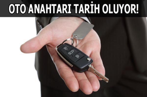 Teknoloji devi Apple anahtar arama derdine son veriyor. Firmann ABD Patent Ofisi'nden ald yeni bir patente gre  Bluetooth araclyla otomobillerin kilidi iPhone, iPad ve nisan aynda piyasaya srlecek Apple saat ile ile alabilecek. Hatta aralar altrmak iin bu aygtlar yeterli olacak. Tabii ncelikle bir ifre belirlemeniz gerekecek.Bluetooth ile araca balanan akll cihaz bir nevi aracn kontrol paneli gibi kullanabileceksiniz.