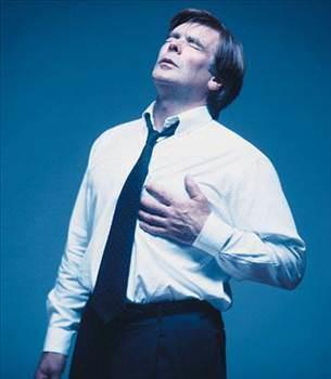 SOLUNUM Eki limon, scak (skntl) kalp arpntsn giderir ve meramalat boaz ve akciere ok yararldr. Lakin eki limonun gste kt etkisi vardr ve limonun st sirke ile piirilirse ve ondan yarm ekerle (4 onz tbbi l, sv ls olarak 6 onz, 2 l kk kak) iilirse, slk denen hayvan ldrerek vcuttan atlmasn salar.