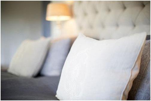 Ya odadan eya alan mterinin adresine fatura gidiyor, ya da mteri daha sonra tekrar geldiinde ard eyann faturasn demek zorunda kalyor.