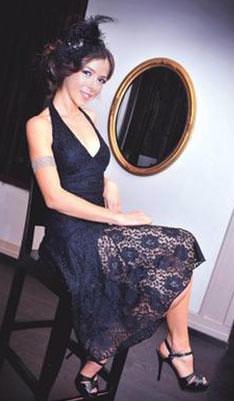 Zuhal Olcay'n kz Ceren ise annesine olan benzerliiyle dikkat ekiyor.