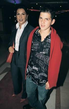 Duru'nun olu Cem ok fazla gznnde bulunmuyor. Eitimini yurt dnda srdryor.