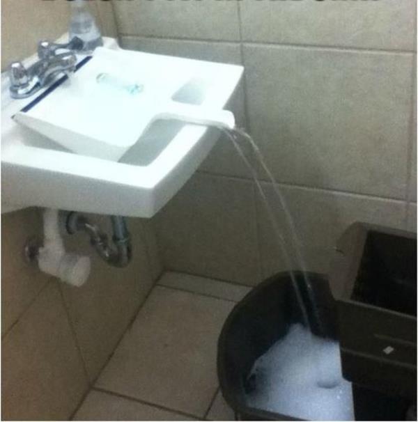 Bylece kolayca kova doldurabilirsiniz.