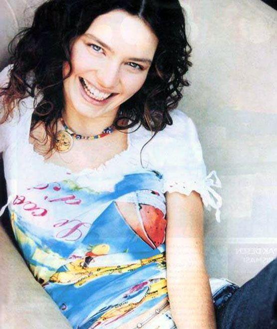 NL KARABRAHMGL<br>    Boazii niversitesi Siyaset Bilimi ve Uluslararas likiler Blm