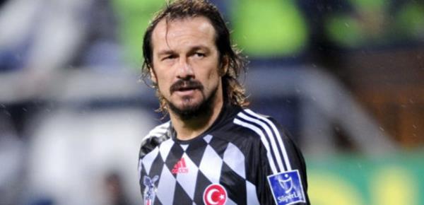 YUSUF MEK (Beikta, 2008-09)<br>    O sezonu ifte kupa ile tamamlayan Mustafa Denizli'nin Beikta' tecrbeli oyuncu Yusuf imek'ten de mthi bir katk ald. Galatasaray manda att kritik gol Beikta'n mutlu sonla noktalamasnda kritik bir nem arz ediyordu.