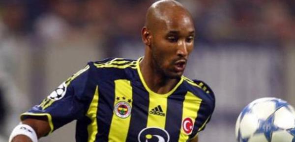 NICOLAS ANELKA (Fenerbahe, 2004-05)  <br>  lk sezonunda istenilen performans yakalayamasa da 14 mata 4 gol kaydederek takmnn ampiyonluunda nemli bir pay sahibi oldu. Ertesi sezon kendisini bulan oyuncu, 25 mata 10 gol att ancak Denizli'de kaan ampiyonluk sonras karan Fenerbahe ile balarn kopartarak Premier Lig'e geri dnd.