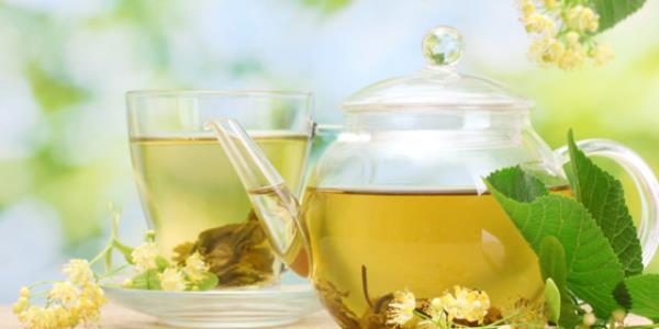 500 ml kaynam suda 4-5 dk. bekletip; gnde 2-3 kez imeye aln. C vitamini deposu olan bu ay vcudunuzun gn boyunca zinde olmasn salarken, kan ekerinizi de dengeler. Kilo kontroln salamak isteyen kiilere de yardmc olacaktr. ( Herhangi bir hastal olan kiilerin danarak tketmesi nerilir.)