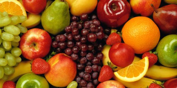 6. MEYVE YEMEY HMAL ETMEYN<br>      Portakal, greyfurt, limon gibi turungiller ve kivi yksek oranda C vitamini ierir. Her nde C vitamini ieren yiyeceklerin olmas bakl sistemini glendirecektir. Ayrca elma, greyfurt, kuru kays gibi pektin ierii yksek meyveleri tercih etmek de hcrelerin ya emilimini azaltr.