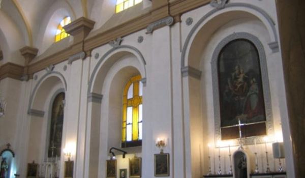 stanbul Bykehir Belediyesi, Yeilky Yeilzeytin Sokak&#8217;taki 2 bin 736 metrekarelik arazisini kilise yaplmak zere vakfa tahsis etme karar ald. Kilisenin yaplmas iin Antlar Kurulu&#8217;nun verecei karar bekleniyor.