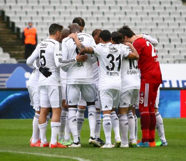 Melih Calgn<br>    2 2 de bitti diyen arkadaa biri gretmedimi Beikta m bitti demeden bitmez karde Bitti 3 -2 Beiktam