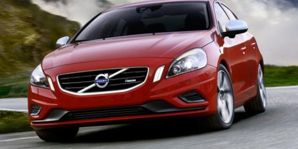 Volvo:  <br>  sveli otomobil firmasnn isminin anlam latince "dnyor" anlamna gelir.