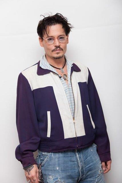 Bu yzden de ana dili gibi Franszca konuuyor.