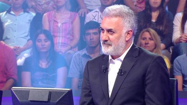 Akc bir ngilizce'ye sahip nllerden biri de Tamer Karadal.