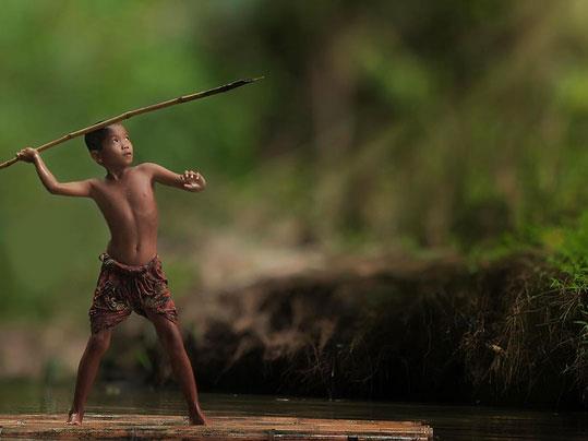 Teknolojinin iyiden iyiye hayatmzn iine girmesi, youn glerle birlikte ehirlerdeki kaos ortamnn artt gnmzde, hala 'doal kalabilmi yer Endonezya.